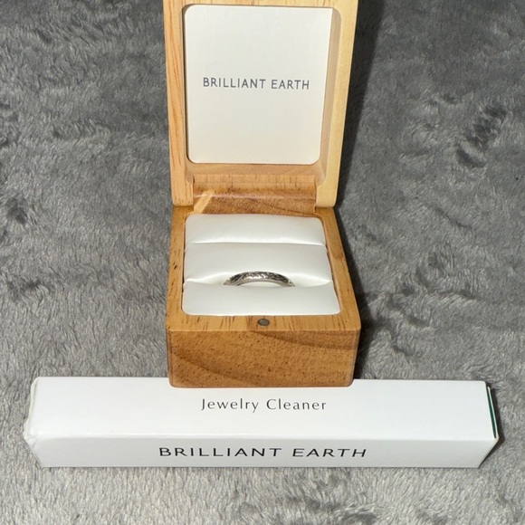 Brilliant Earth 18k White Gold Engraved Ring - Picture 1 of 6